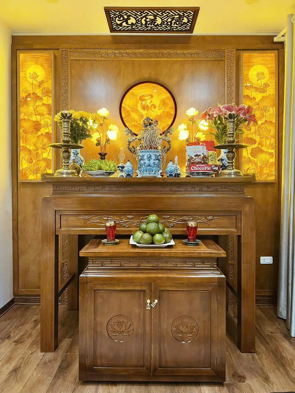 Tranh thờ Trúc Chỉ